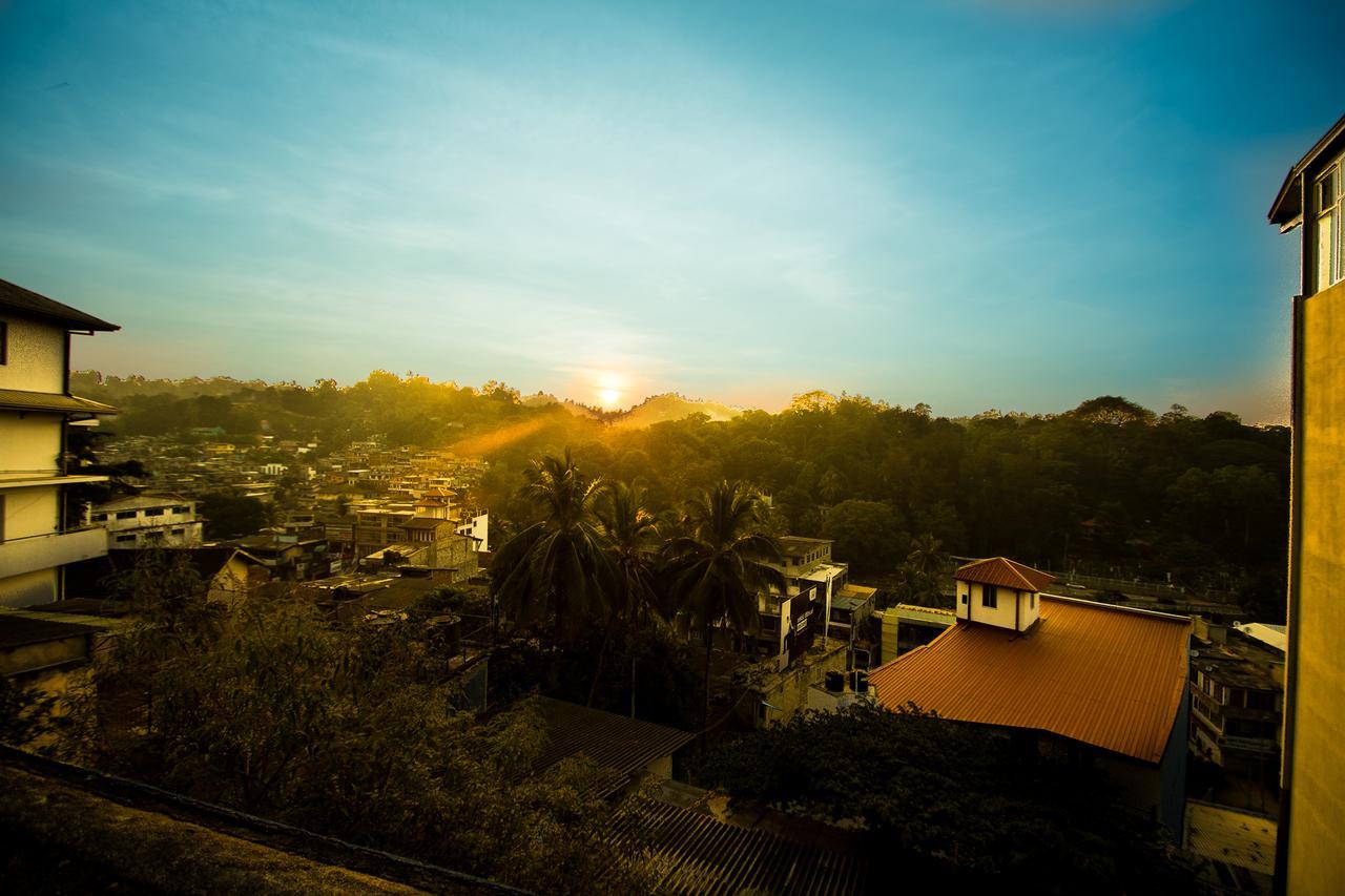 Heavens Door Guest Inn Kandy Dış mekan fotoğraf