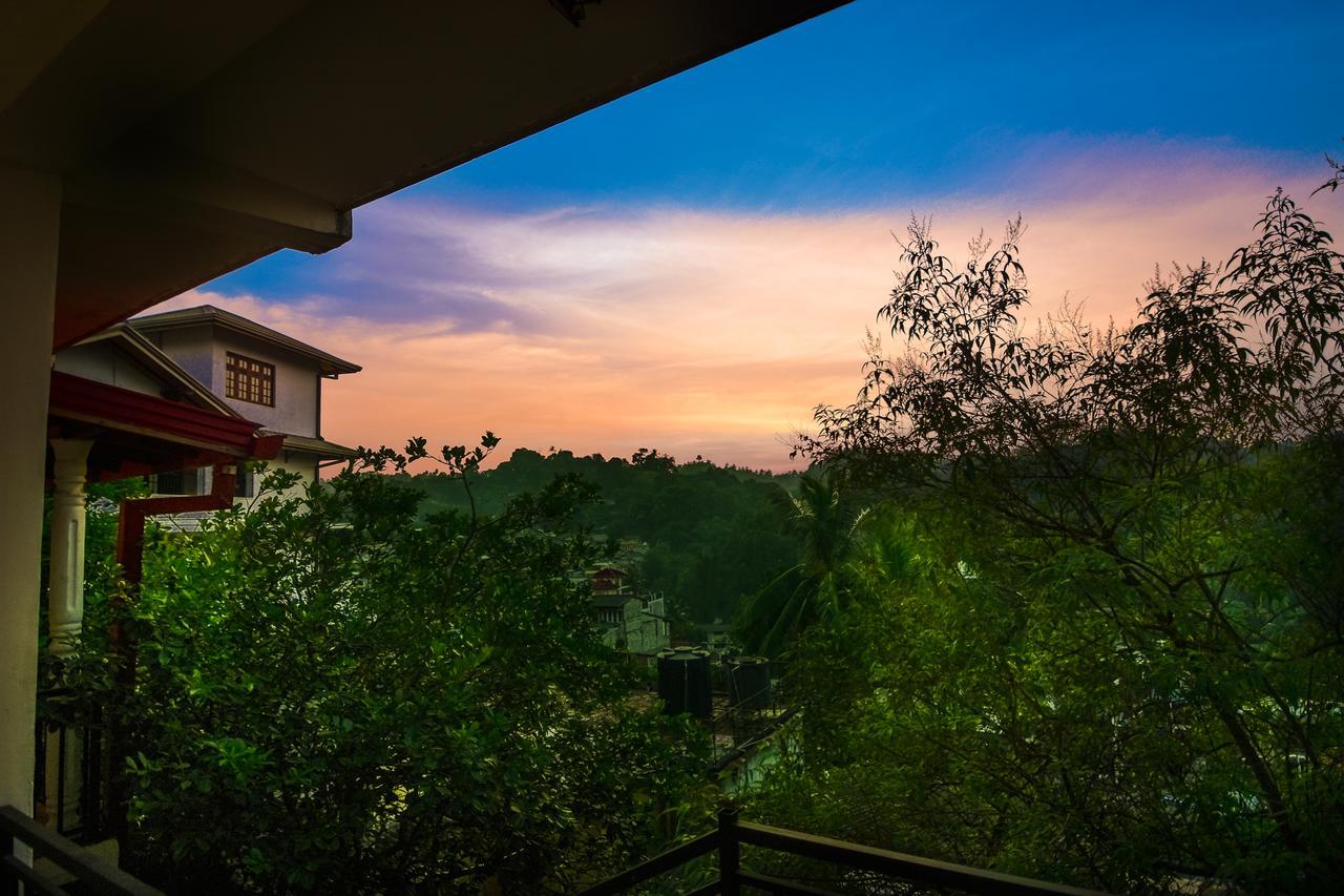 Heavens Door Guest Inn Kandy Dış mekan fotoğraf
